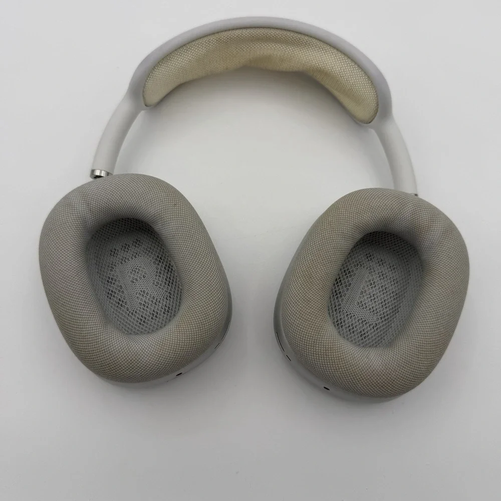 Apple AirPods Max Wireless Over-Ear Headset A2096 - Silver w/ Case